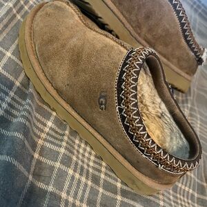 UGG women’s tasmans
